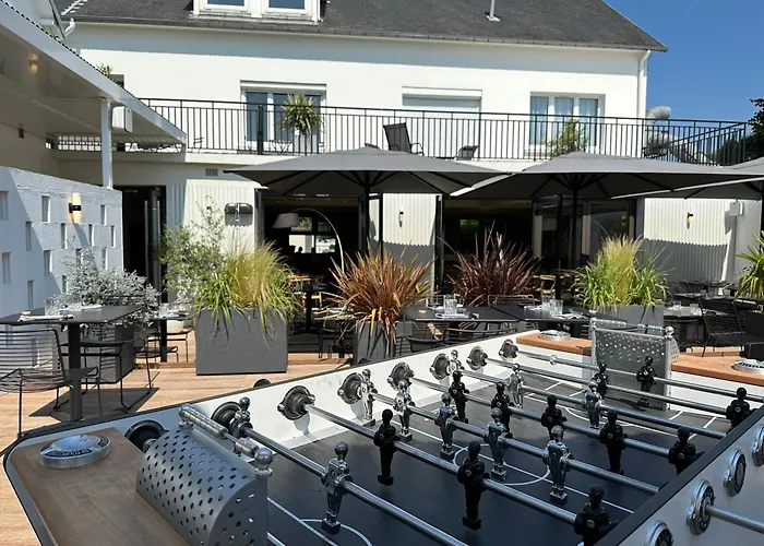 Logis Hotel & Restaurant Le Vert Bocage